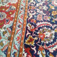 کارگر  نظافت و جابه جای وسیله .