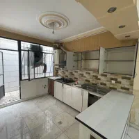 85متر همکف حیاط دار/با پارکینگ/لوکیشن گلبرگ جنوبی