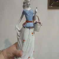 مجسمه چینی دختر سبد به دست|مجسمه، تندیس، ماکت|رباطکریم, شترخوار|دیوار