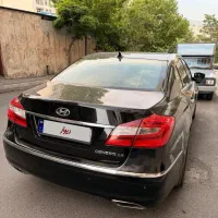 جنسیس ۲۰۱۲ مشکی