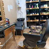 مدل برای آرایشگاه