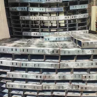 والپست ،ناودانی منقطع ،میلگرد بستر و نبشی و ورق