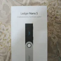 لجر نانو اس ( کیف پول سخت افزاری ارز دیجیتال)