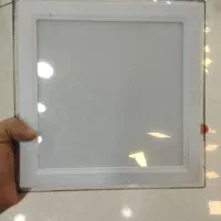 چراغ  سقفی تو کار  مربعی پارس شعاع همراه تایل