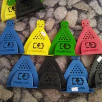 نگهدارنده گوشی موقع شارژ