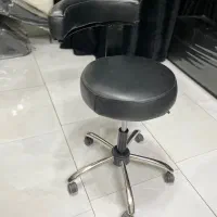 صندلی استاد کار ارایشگاه|آرایشگاه و سالن‌های زیبایی|قم, هفت تیر|دیوار