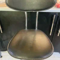 ۴ عدد صندلی