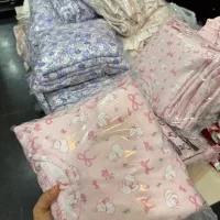 پاسخگویی مشتری و بسته بندی لباس