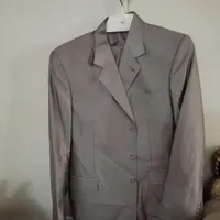 کت و شلوار نو به رنگ طوسی سایز ۵۰