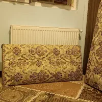یک جفت پشتی مبلی در حد نو