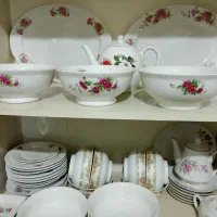 ظروف گل سرخ