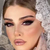 میکاپ و شنیون حرفه ای در منزل شما یا سالن ما