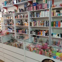 همکار خانم جهت فروش لوازم ارایشی و بهداشتی