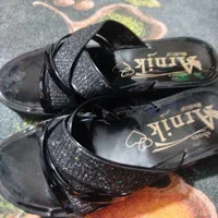 دمپایی|کیف، کفش، کمربند|زاهدان, |دیوار