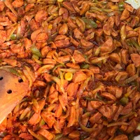 آش رشته و سوسیس بندری درجه یک خانگی