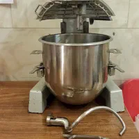 همزن صنعتی ۲۰ لیتری