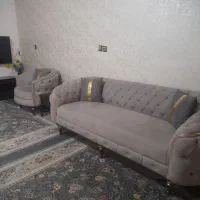 مبل راحتی تمیز در حد نو