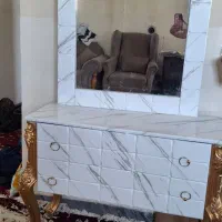 کنسول و اینه نو