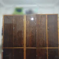 کمد دو تیکه بزرگ و سالم از جنس چوب
