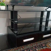 میز تلوزیون شیشه ای