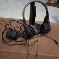 هدفون مشکی نورد استفاده برا تلویزیون و...