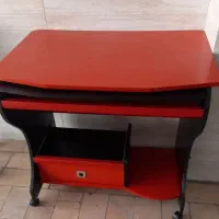 میز و ویترین