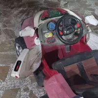 ماشین شارژی دو موتوره نیاز به باتری داره|اسباببازی|رشت, لاکان شهر|دیوار