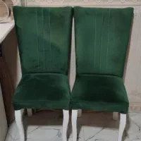 پنج عدد صندلی