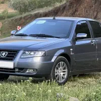 راننده با ماشین