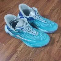 فروش کفش والیبال|کیف، کفش، کمربند|سمنان, |دیوار