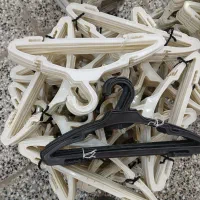 چوب لباسی مغازه|بندرخت و رختآویز|قم, سعادتی|دیوار