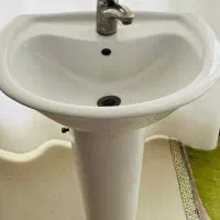 روشویی همراه با شیر اهرمی