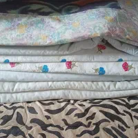 تشک و پتو و رو تختی|رختخواب، بالش، پتو|بندر انزلی, میان پشته|دیوار