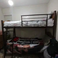 تختخواب فلزی دوطبقه در حد نو می باشد