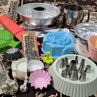 تعدادی لوازم قنادی ودسر