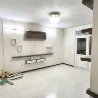 90متر-همکف-حیاط