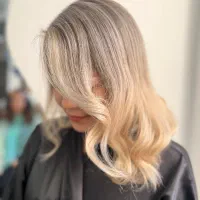 خدمات رنگ و لایت و مدل برای رنگمو|خدمات آرایشگری و زیبایی|قرچک, میرزائی شمالی|دیوار
