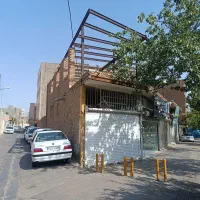 ملک تجاری با زمین بهترین لوکیشن سبزوار 40متری اول