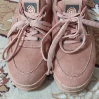 کفش تمیز سالم در حد نو