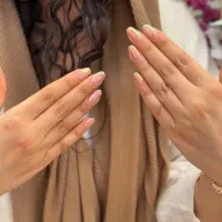 خدمات  و آموزش تخصصی کاشت ناخن در بندرانزلی
