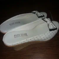 دمپایی سفید|کیف، کفش، کمربند|فردیس, نگارستان|دیوار