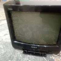 تلویزیون قدیمی کارکرده