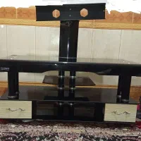 میزتلویزیون شیشه ای بزرگ تمیز درحدنو