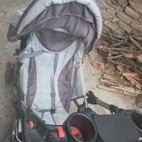 کالسکه بچه خاکستری