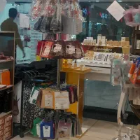 واگذاری مغازه یا فروش اجناس یکجا ارایشی|آرایشی، بهداشتی، درمانی|ماکو, |دیوار