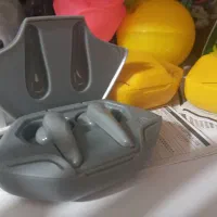 یک جفت ایر پاد به رنگ زرد|لوازم جانبی موبایل و تبلت|اردبیل, |دیوار