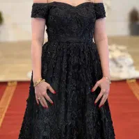 پیراهن مجلسی|لباس|ساری, |دیوار