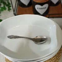 ۳ تا ظرف سفید خورشت