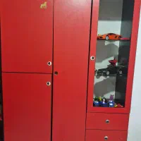 کمد و کتابخانه ام دی اف از هم جدا میشن