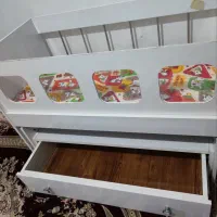 فروش فوری تخت خواب نوزاد گهواره. درحد خشک.